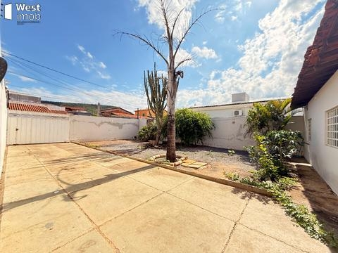 Casa à venda em Barreiras, Novo Horizonte, com 2 quartos, com 85 m²